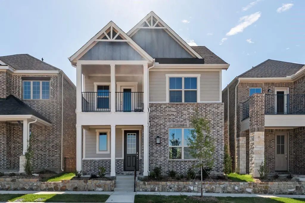 1918 Waterwalk Drive, Rowlett