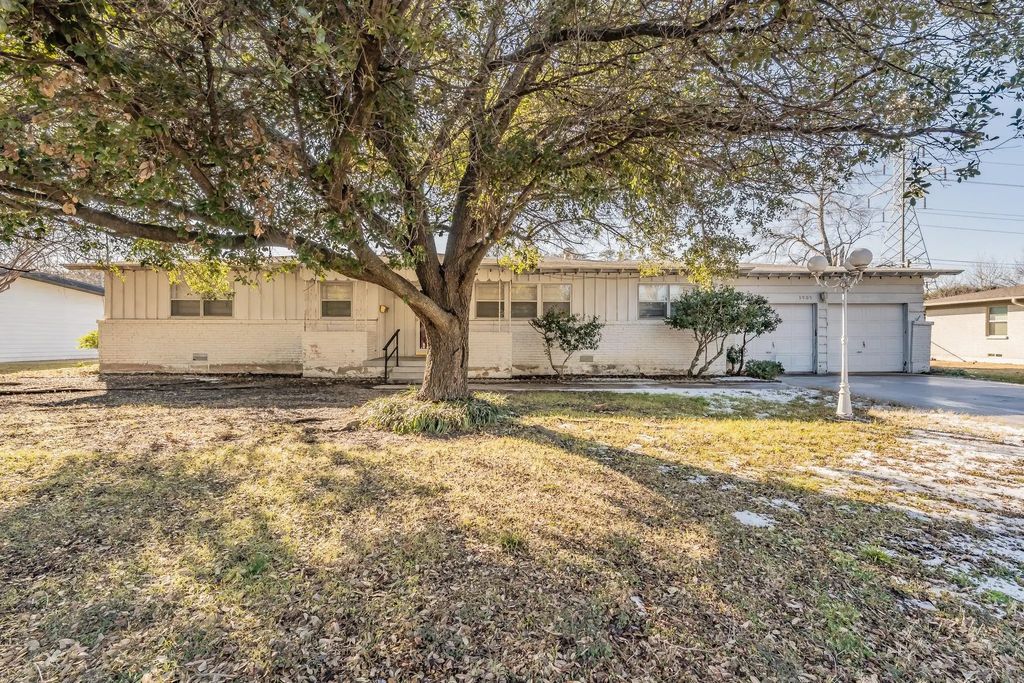 3905 London Lane, Richland Hills