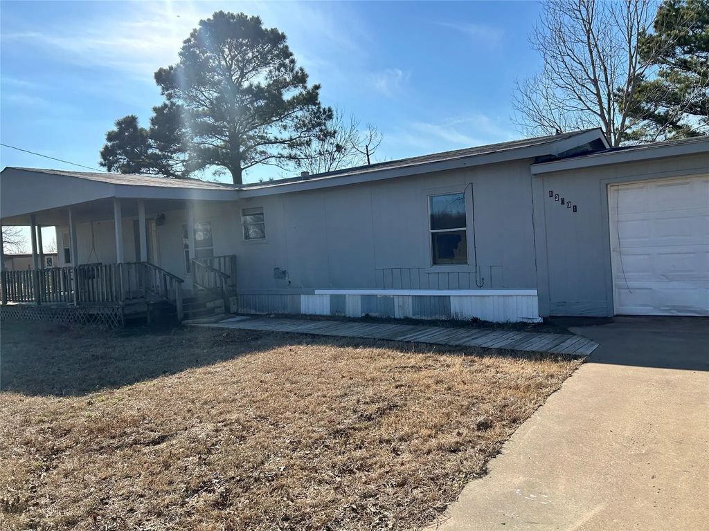 13601 Woodridge, Eustace