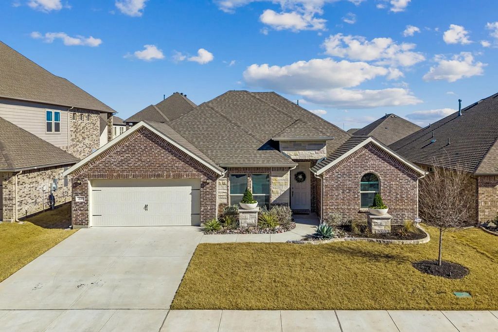 235 Clairmont Drive, Ponder
