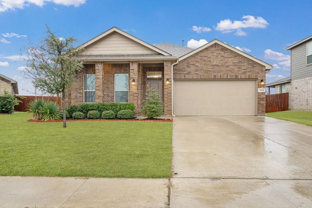 1413 Fremont Trail, Cleburne
