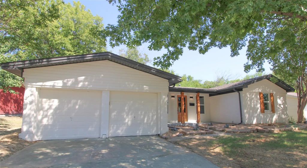 1646 Jackson Street, Grand Prairie