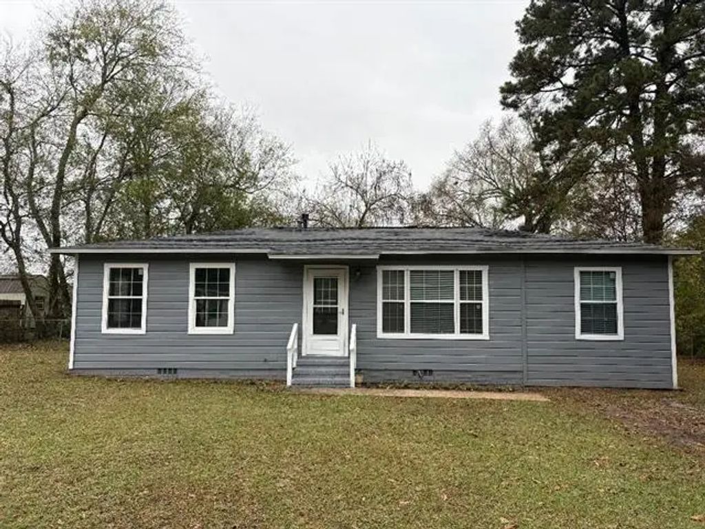 101 Bell Street, Hallsville