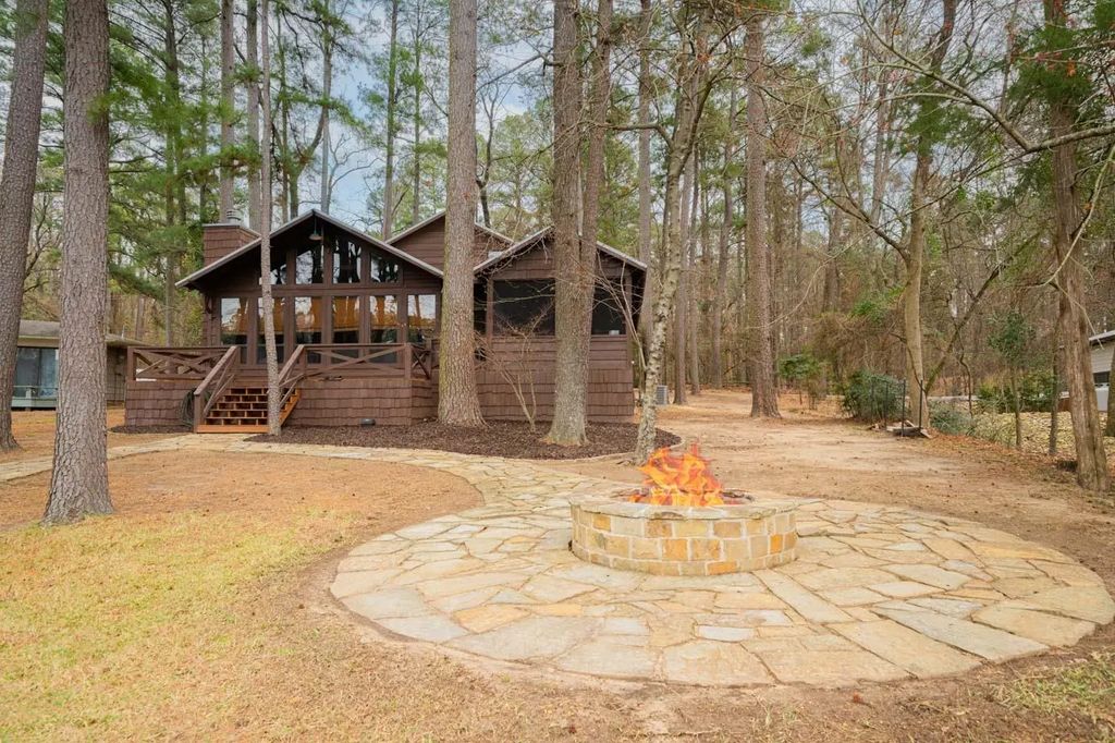 618 Cypress Creek Drive, Mount Vernon