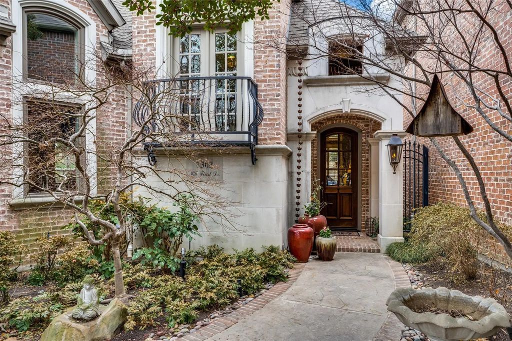 7303 Hill Forest Drive, Dallas