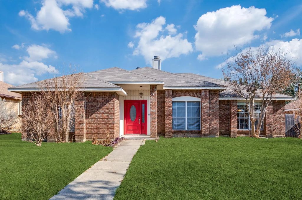 3904 Virginia Pine Drive, Carrollton