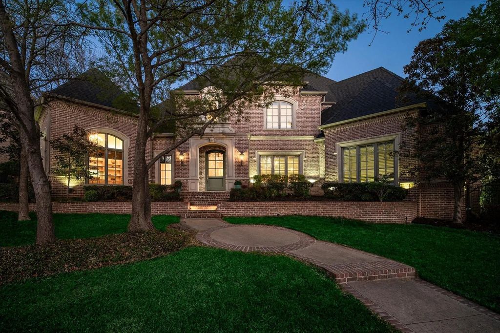 521 Round Hollow Lane, Southlake