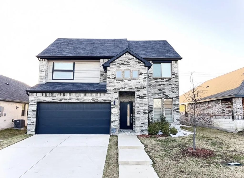 1568 Glacier Ridge, Royse City