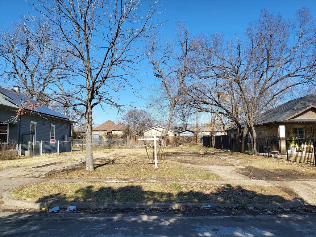 1021 E Richmond Avenue, Fort Worth