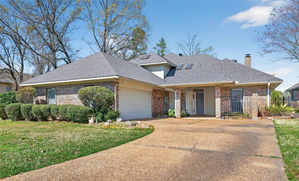 10090 Chenier Pt. Pointe, Shreveport