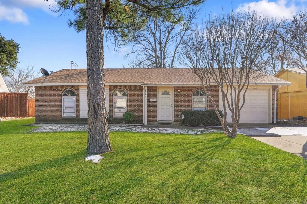 1026 Elmwood Drive, Lewisville