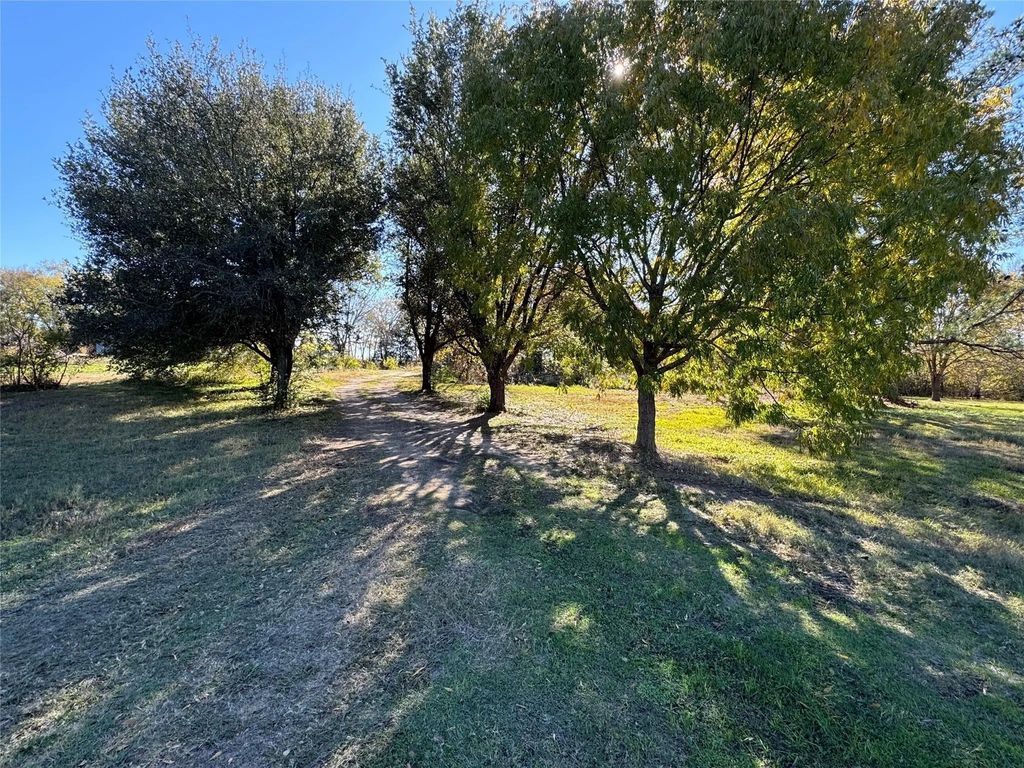 Apn 442076 W Bells Boulevard, Bells