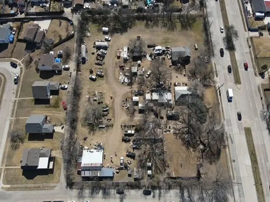 1016 N Masters Drive, Dallas