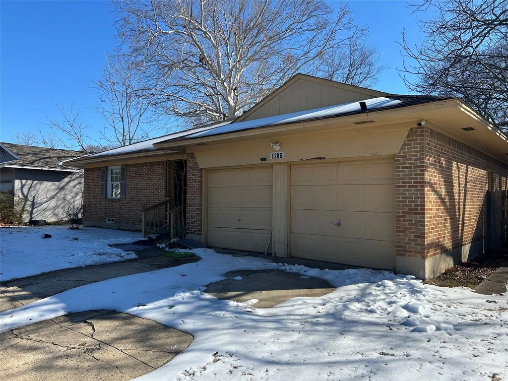 1206 Bandera Lane, Garland