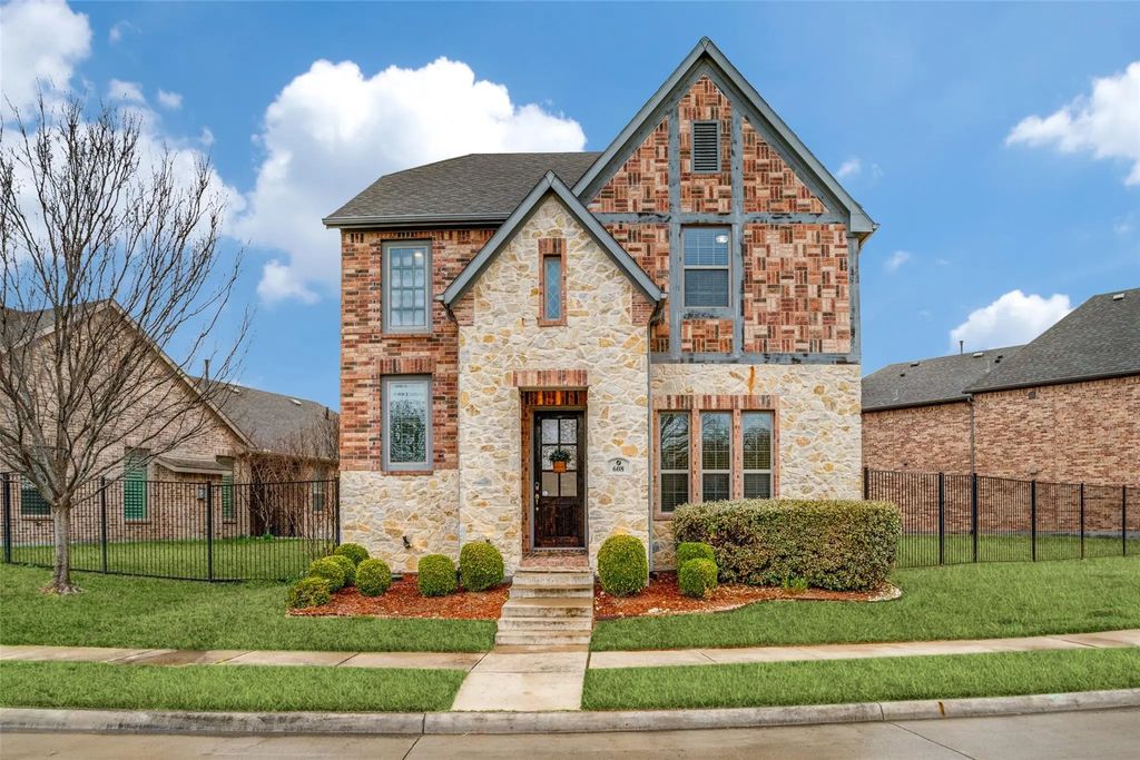 608 Arma Road, Allen