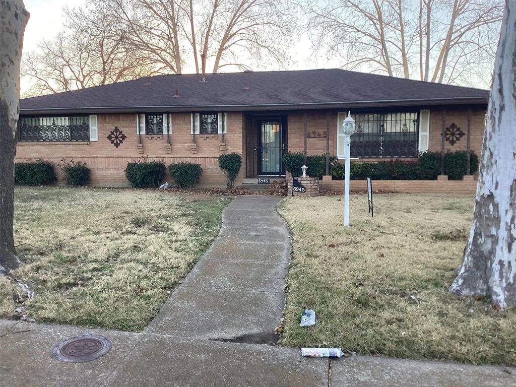 6945 Clearglen Drive, Dallas