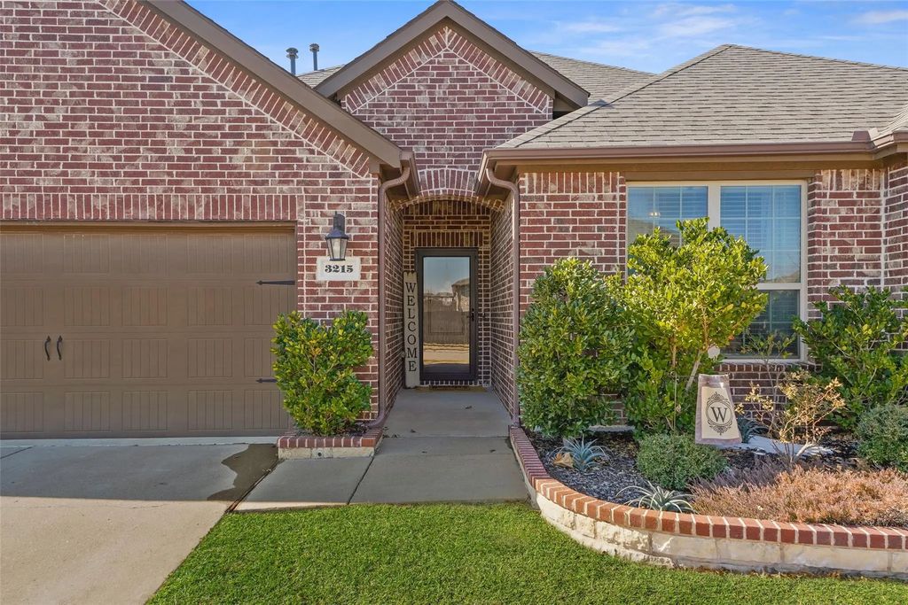 3215 Larkin Lane, Heath