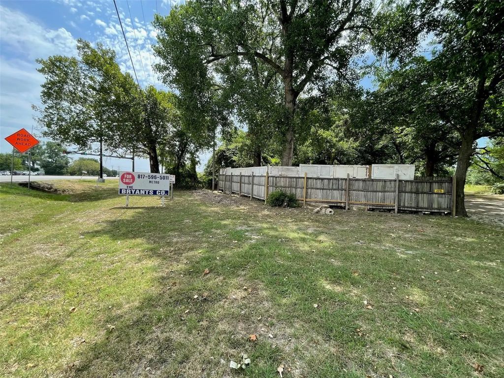 1810 Fort Worth Highway, Weatherford