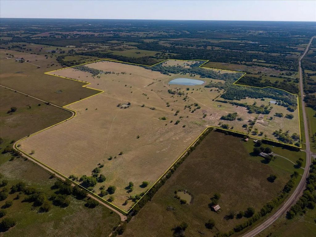 3744 Fm 2736, Campbell