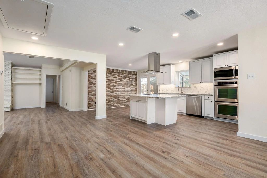 10521 Sandpiper Lane, Dallas