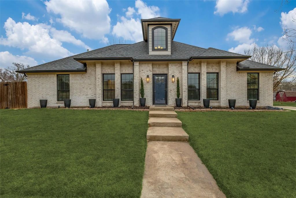 200 Dale Drive, New Hope