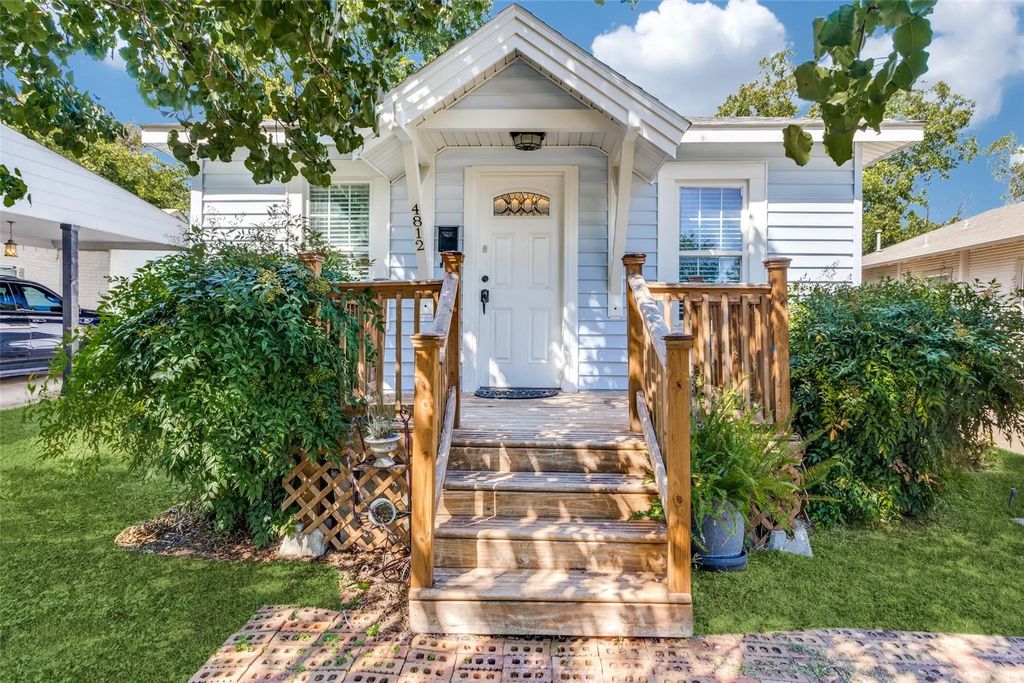 4812 Calmont Avenue, Fort Worth