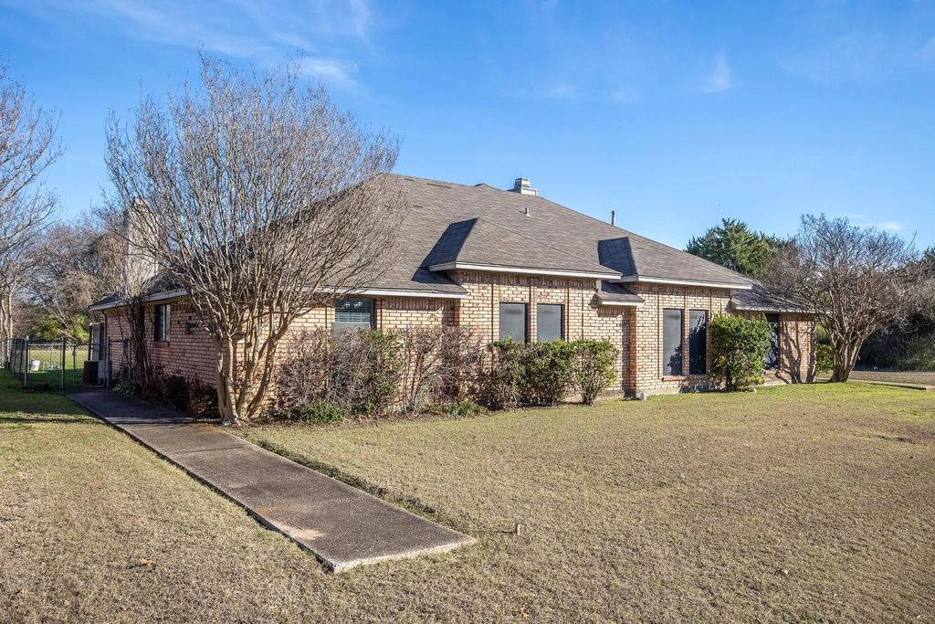 362 S Stewart Drive, Lancaster