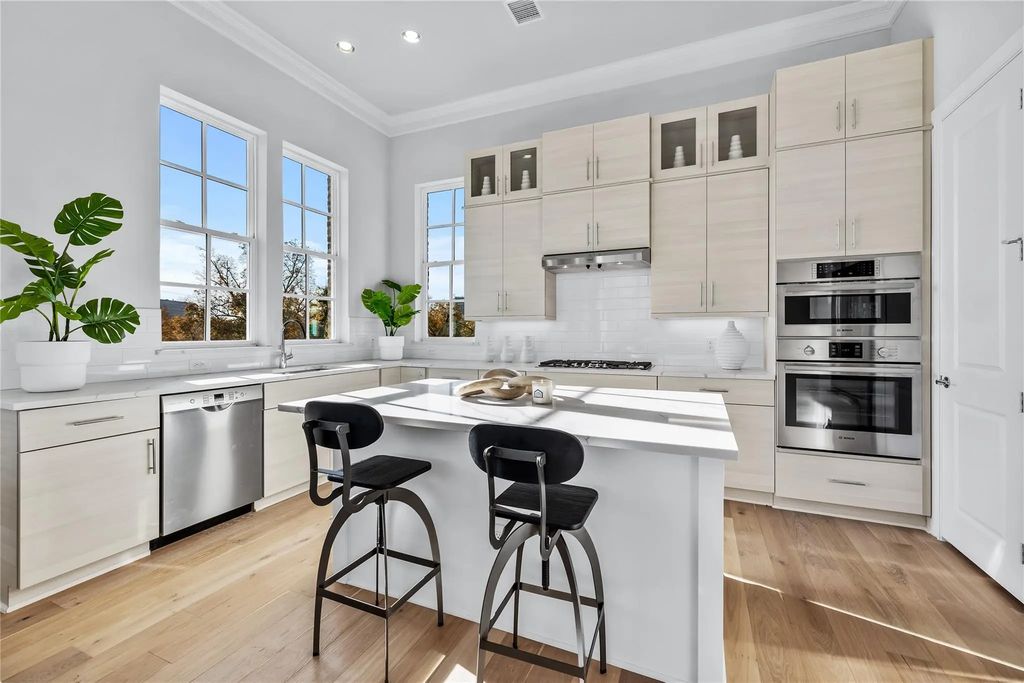 4604 Warwood Lane, Dallas