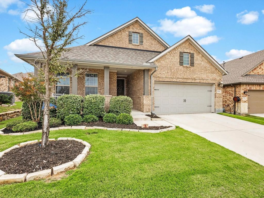916 Monarch Lane, Celina
