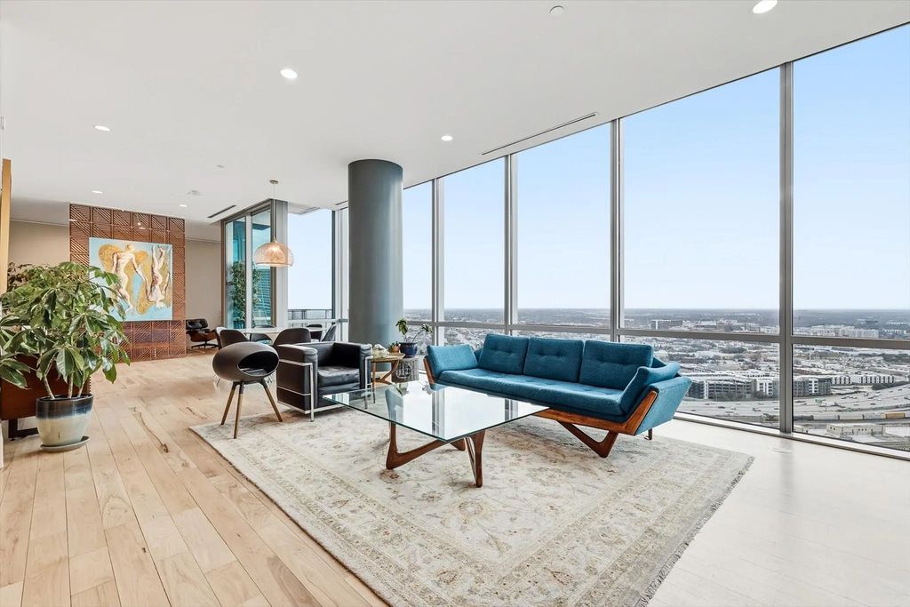 1301 Throckmorton Street 2705, Fort Worth