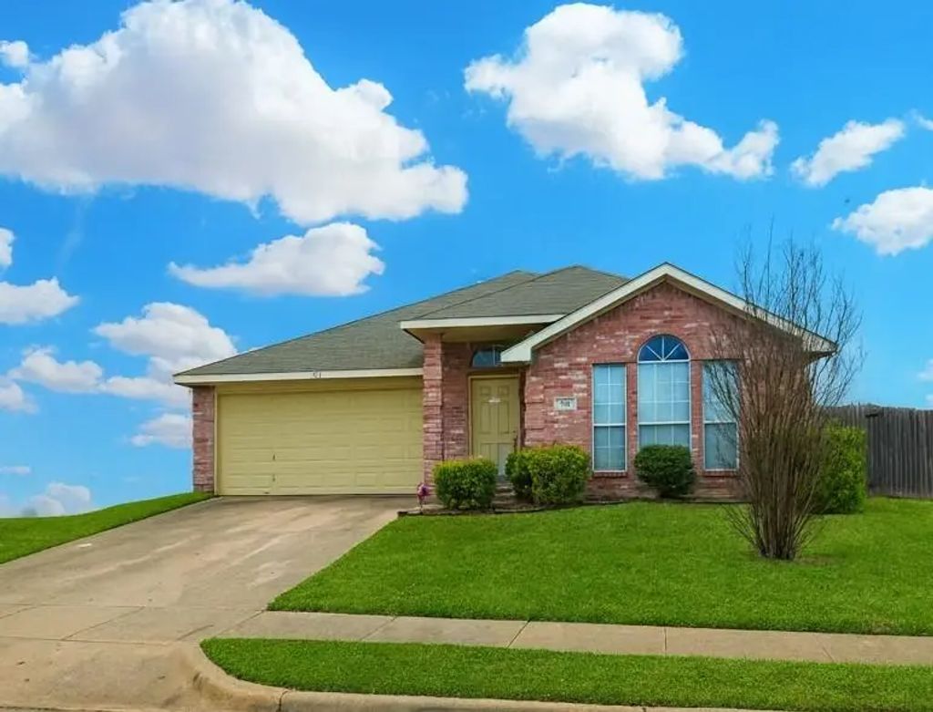 701 Sunflower Lane, Cedar Hill