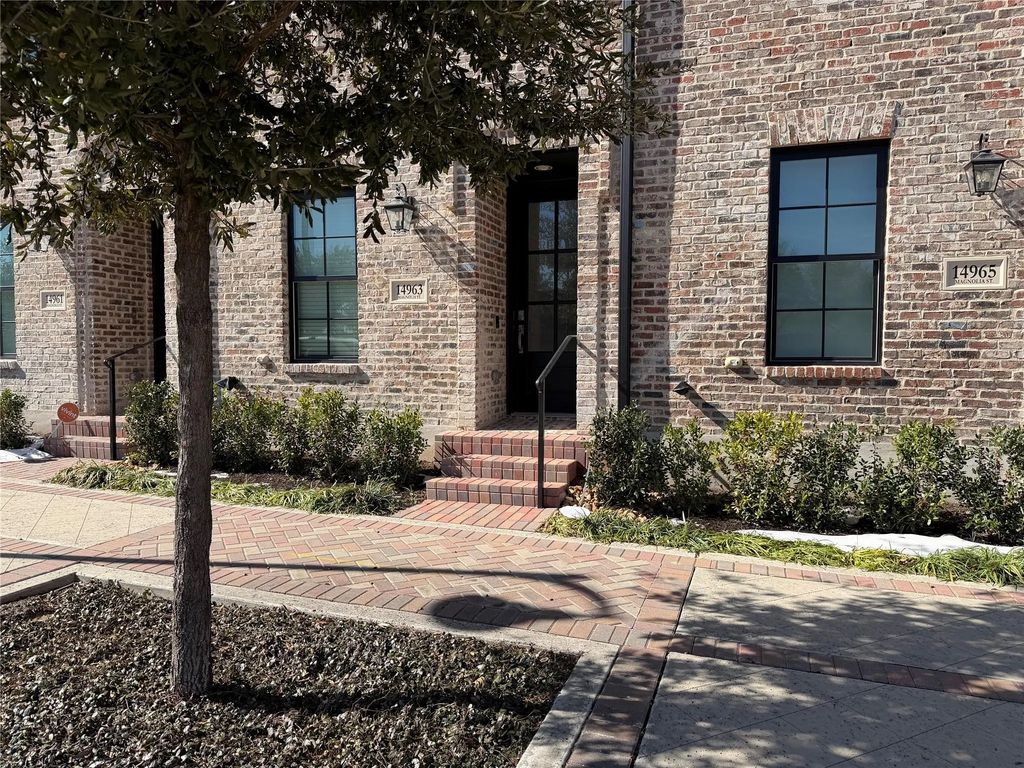 14963 Magnolia Street, Addison