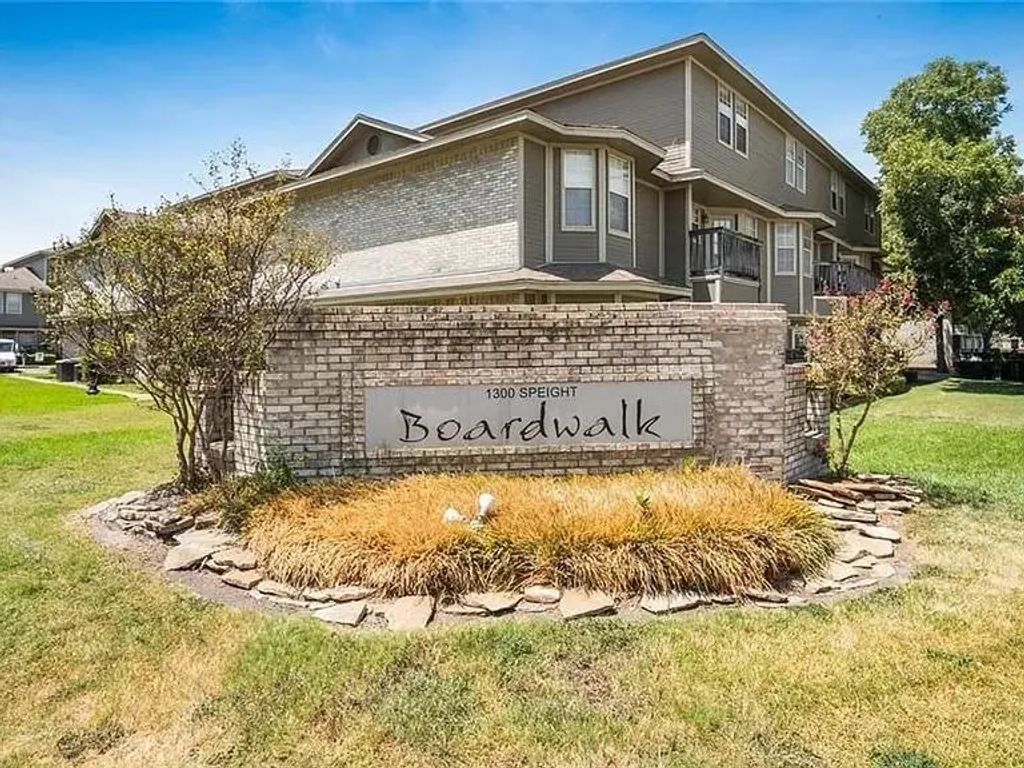 1309 Speight Avenue 1309, Waco