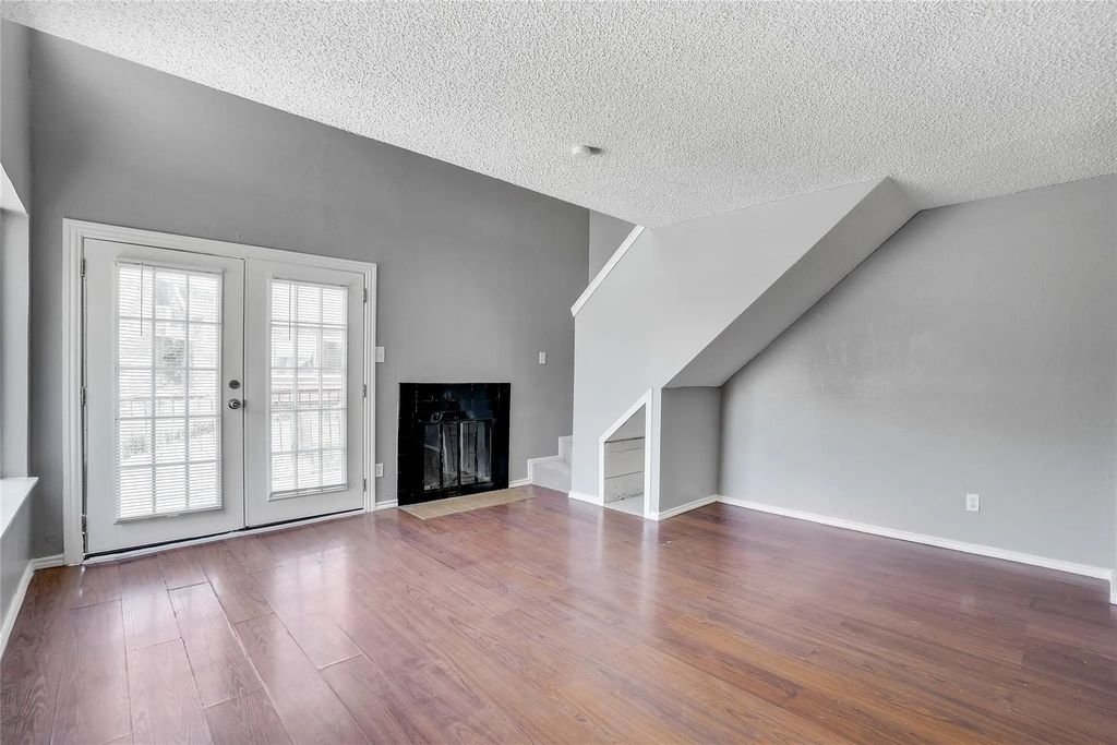 9815 Walnut Street 214, Dallas