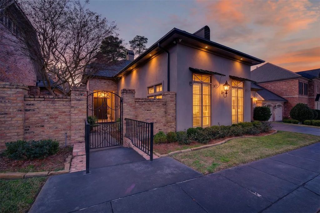 7717 Creswell Road 48, Shreveport