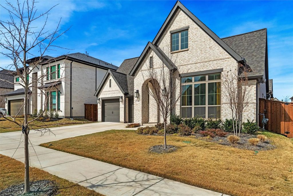 13240 Meadow Cross Drive, Fort Worth