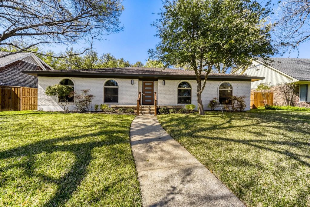 13123 Roaring Springs Lane, Dallas