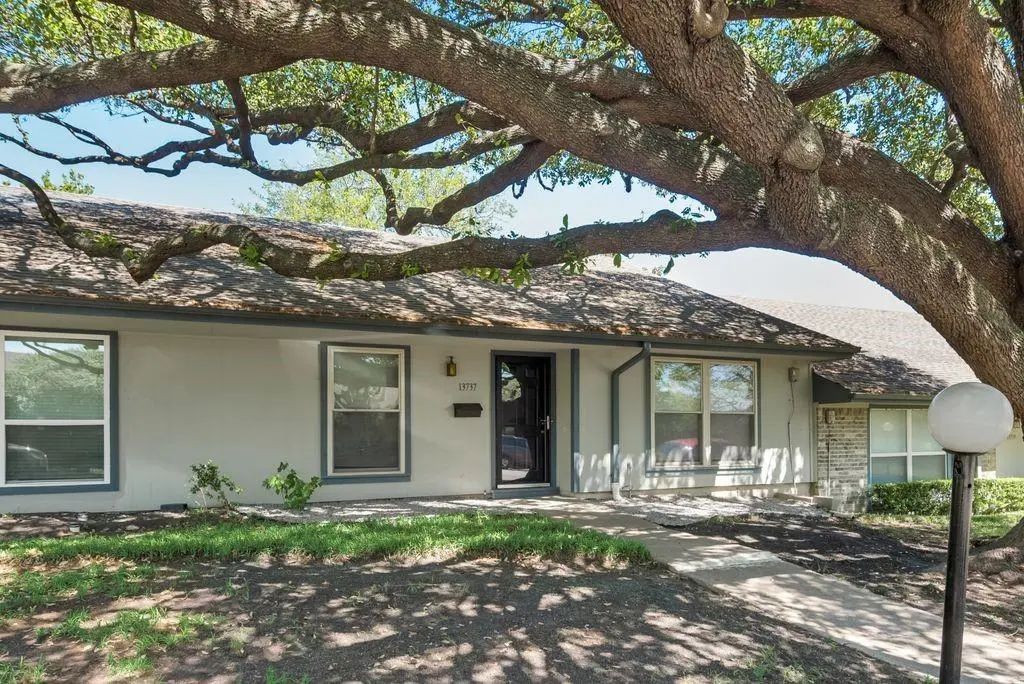 13737 Flagstone Lane, Dallas