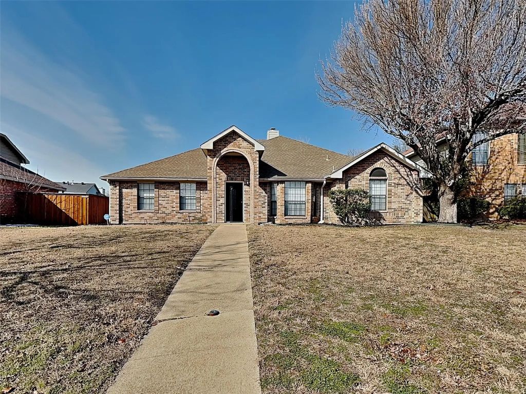 725 Rawlins Drive, Lancaster
