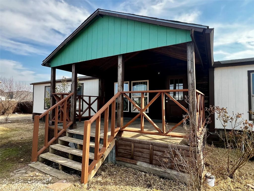 312 Choice Drive, Palmer