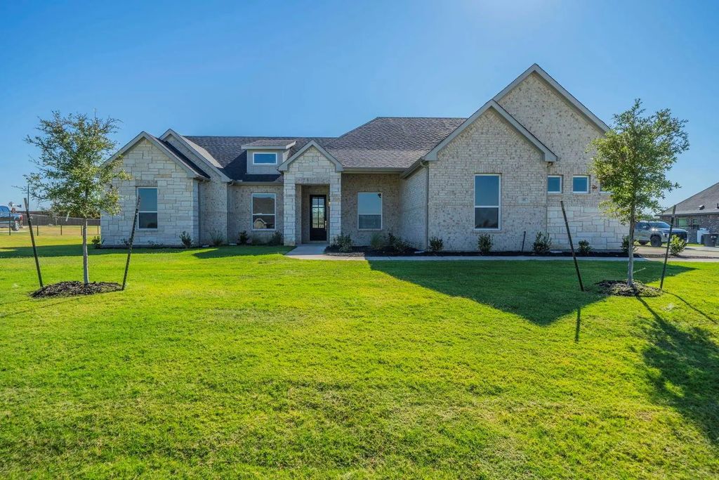 1305 Green Ridge Drive, Weatherford