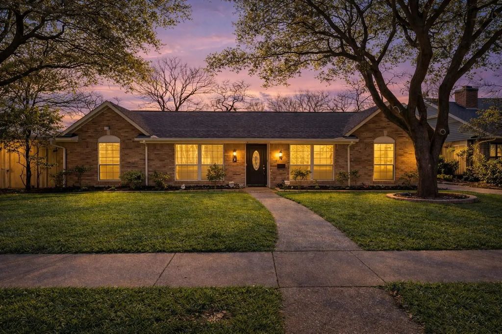 1124 Wentwood Drive, Irving
