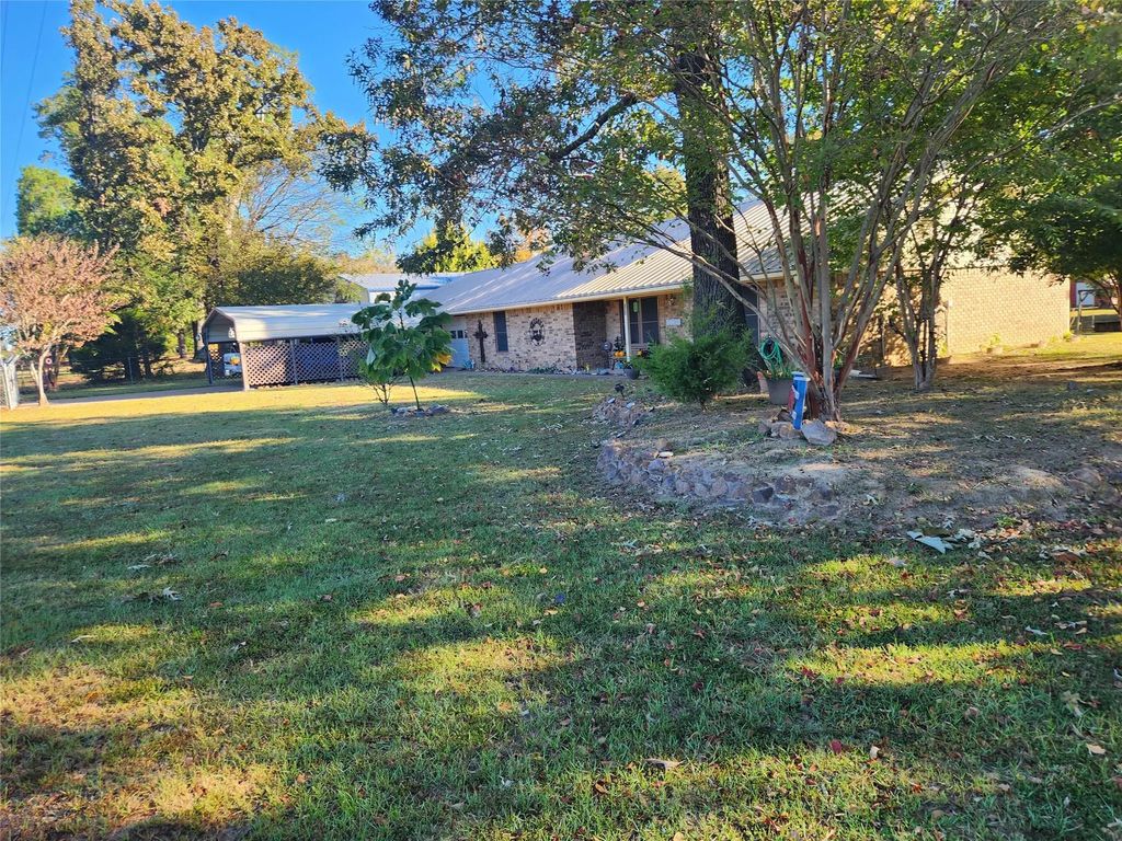 263 County Road 1885, Yantis