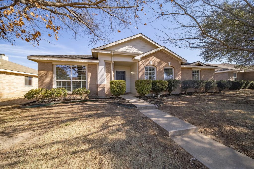 152 Rolling Hills Place, Lancaster