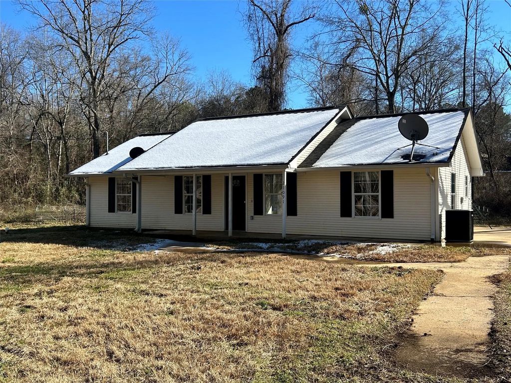 21091 County Road 113, Tyler