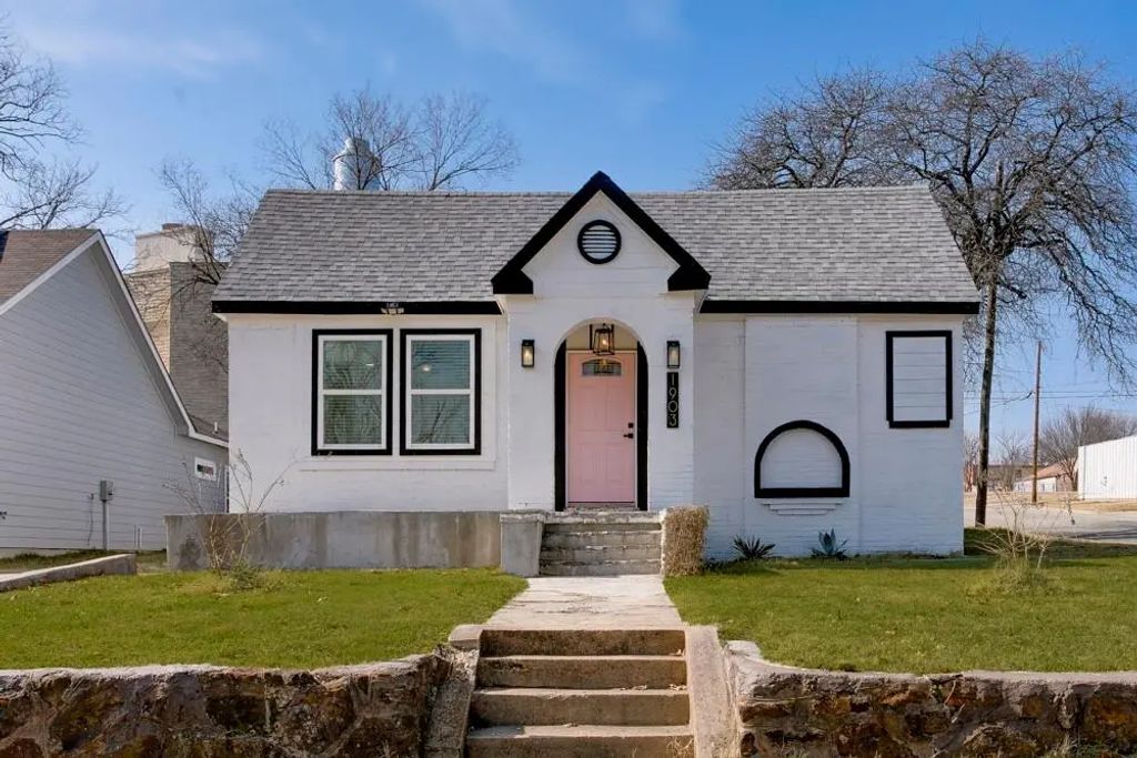 1903 Harlandale Avenue, Dallas