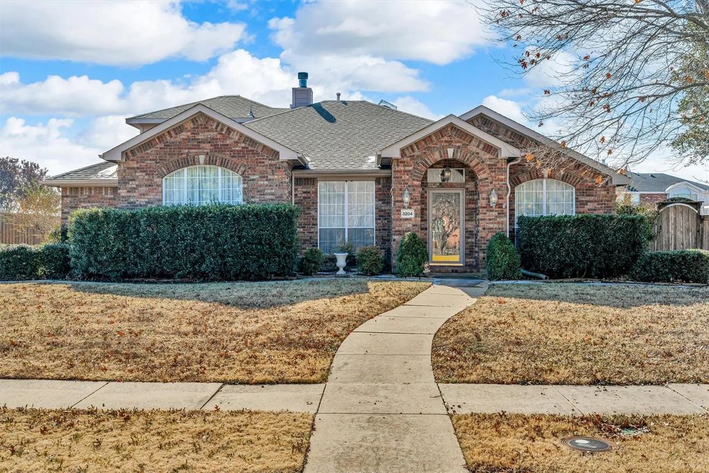 3204 Elmwood Drive, Mesquite
