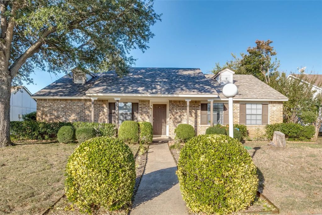 1109 Lesa Lane, Garland