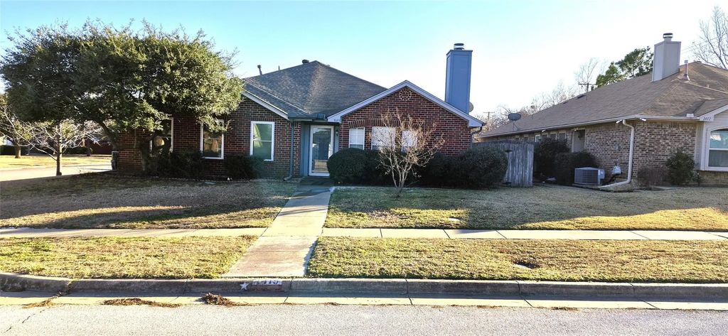1415 Kynette Drive, Euless