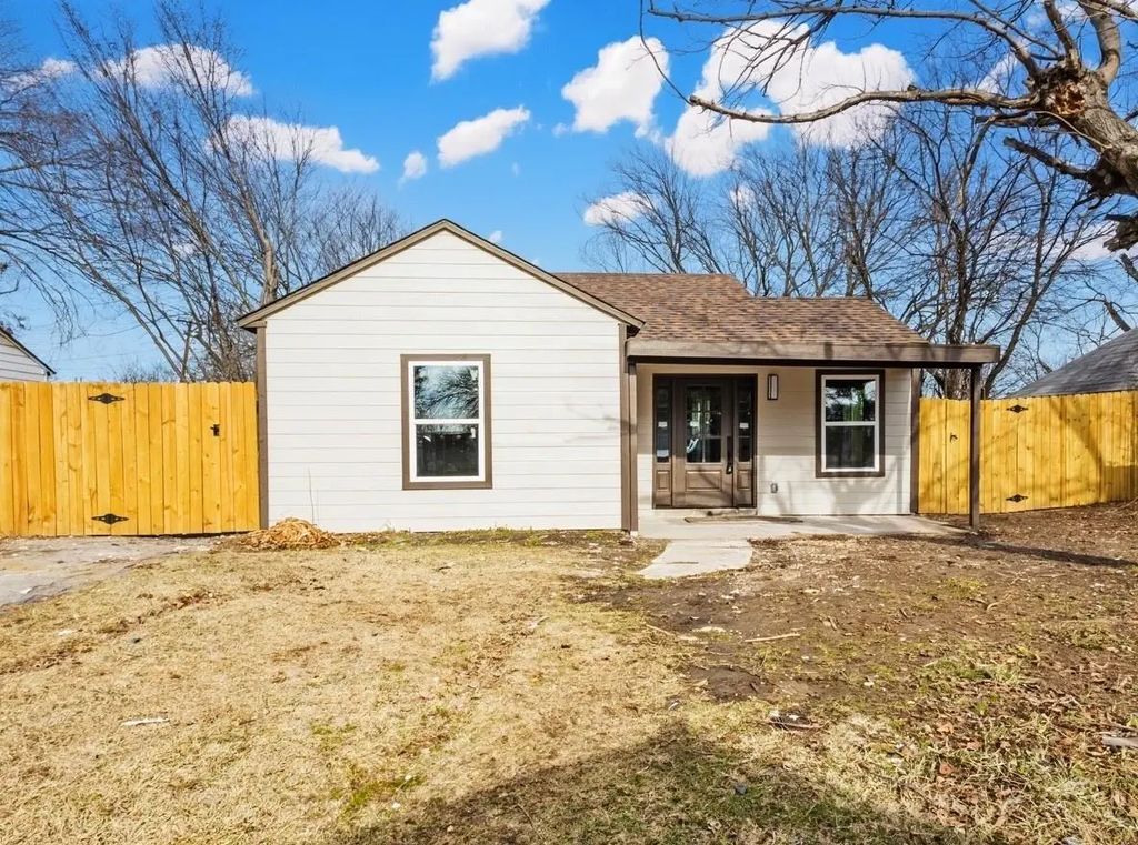 606 Se 10th Street, Grand Prairie